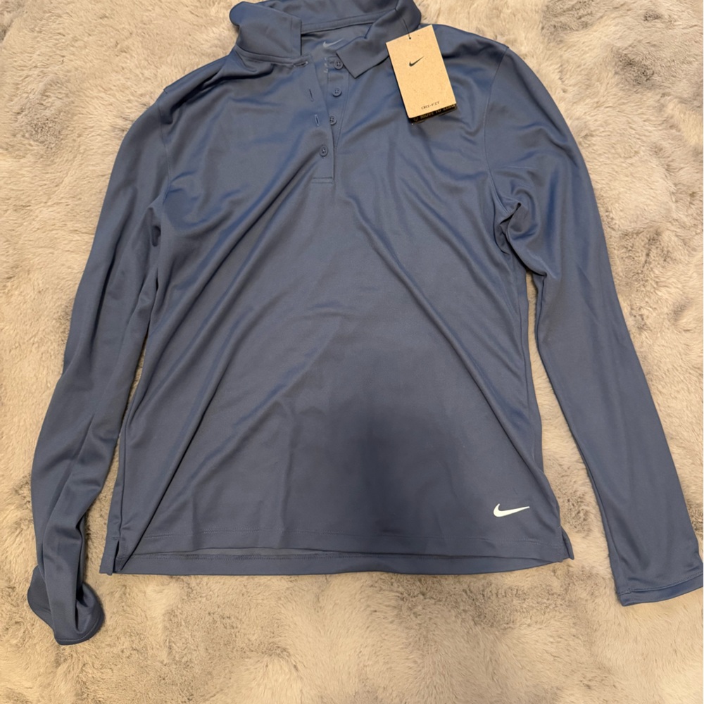 Women’s M Nike Dri fit pullover